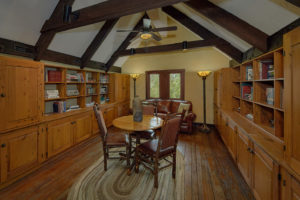 Roosevelt-Lodge-library